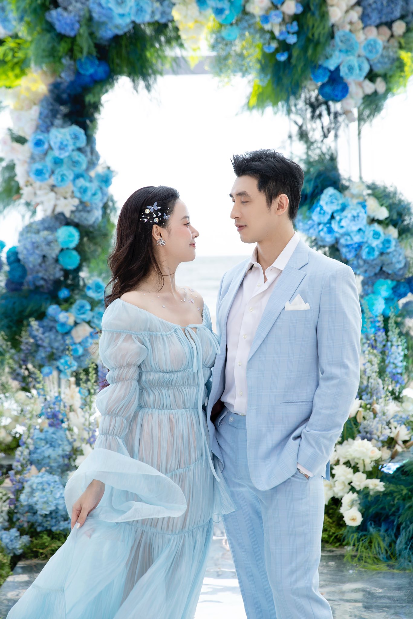 Người đẹp Vbiz làm dâu "đế chế nhựa" giàu sang bậc nhất Sài Gòn: Vẫn giàu có tự thân, chọn cách sống kín đáo nhưng đầy bản lĩnh- Ảnh 2.