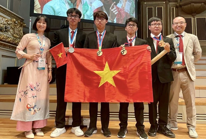 Ngôi trường được mệnh danh là "lò luyện Olympic" của Việt Nam: Huy chương quốc tế đếm không xuể, thành tích khó ai đuổi kịp!- Ảnh 7.