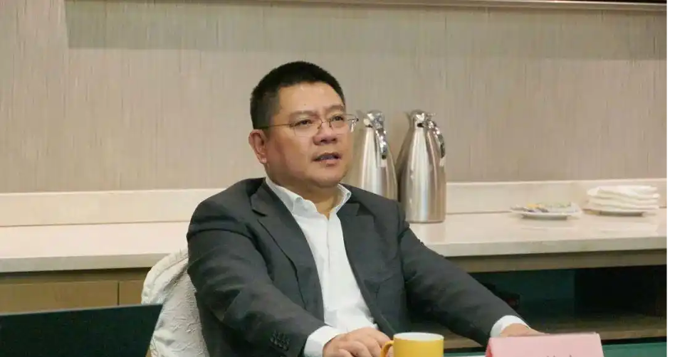 Doanh nhân nghìn tỷ tự tin đến công trường làm công nhân nhưng ngày đầu đã suýt bị đuổi việc: “Chưa thấy ai kém như anh”- Ảnh 1.
