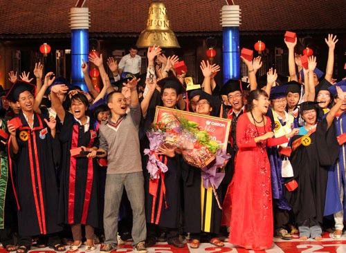 Gặp lại Quán quân Rung Chuông Vàng sau 16 năm: Làm PGĐ một trung tâm ở bệnh viện, trích ngang profile học tập quá đáng nể!- Ảnh 2. Gặp lại Quán quân Rung Chuông Vàng sau 16 năm: Làm PGĐ một trung tâm ở bệnh viện, trích ngang profile học tập quá đáng nể!- Ảnh 2.