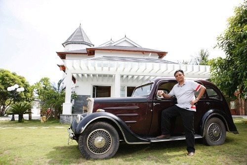 Vị đại gia khét tiếng vừa bị công an khám xét: Sở hữu tòa Bạch dinh 50.000m2 có sân bay riêng và bộ sưu tập Mercedes cổ, làm loạt dự án BĐS nghìn tỷ tại Thanh Hoá- Ảnh 3. Vị đại gia khét tiếng vừa bị công an khám xét: Sở hữu tòa Bạch dinh 50.000m2 có sân bay riêng và bộ sưu tập Mercedes cổ, làm loạt dự án BĐS nghìn tỷ tại Thanh Hoá- Ảnh 3.