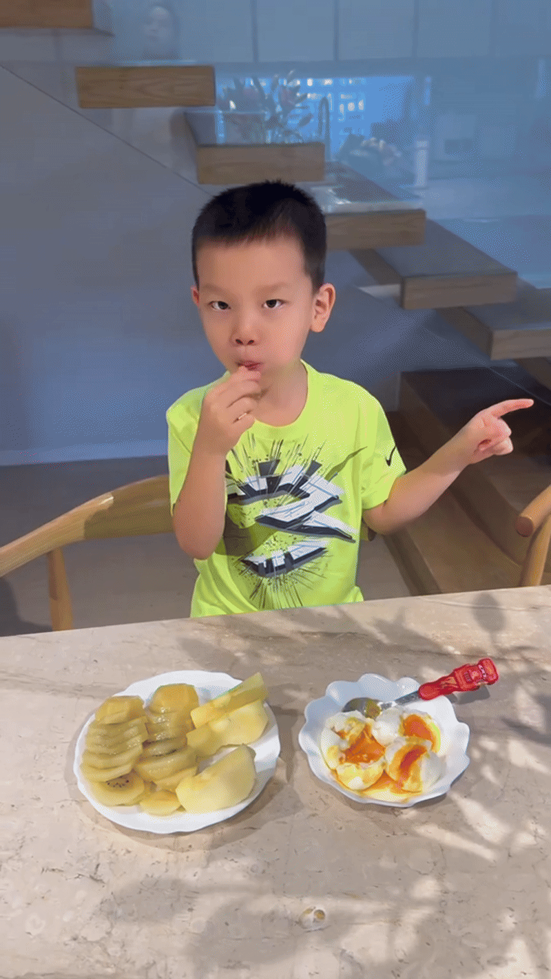 Một ngày của Hà Hồ gây sốt TikTok: Đẹp thôi chưa đủ, ghi điểm nhất là cách dạy con "chuẩn sách giáo khoa"!- Ảnh 2.