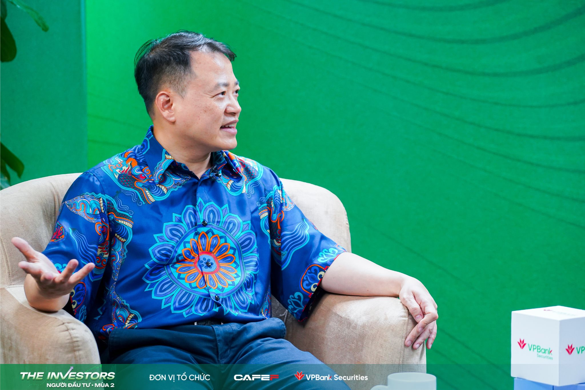 Shark Bình: "Ai cũng là một con người đạo đức cho đến khi gặp chuyện"- Ảnh 1. Shark Bình: "Ai cũng là một con người đạo đức cho đến khi gặp chuyện"- Ảnh 1.