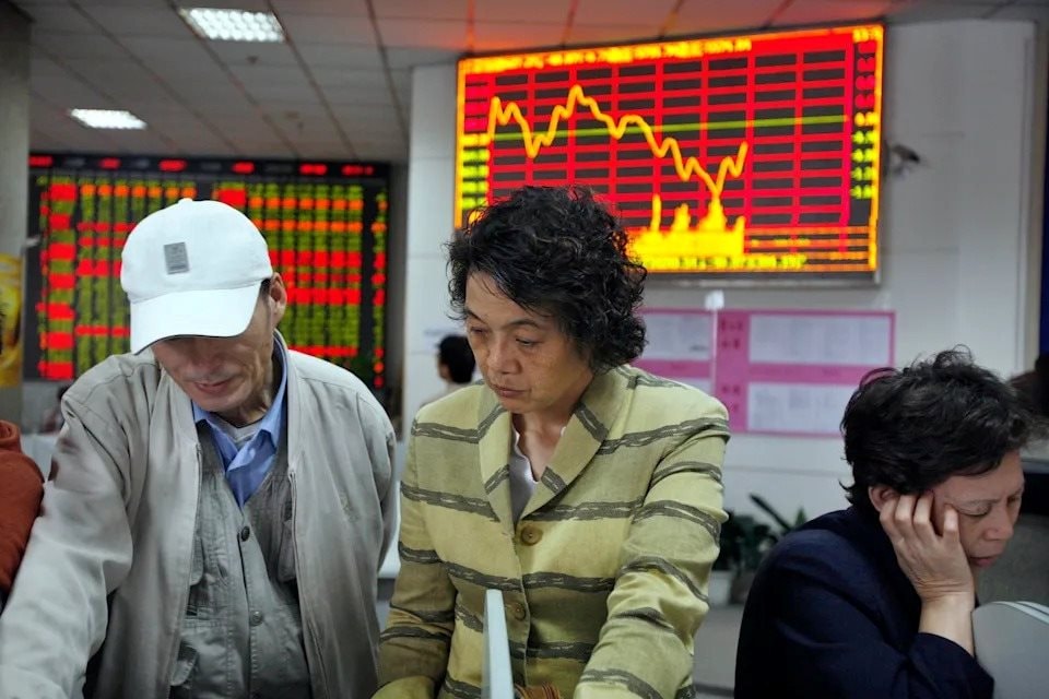 Ôm hơn 22.000 tỷ USD tiền mặt, dân nước láng giềng Việt Nam né bất động sản, đổ tiền vào kênh đầu tư quen thuộc với tâm lý FOMO mạnh hơn bao giờ hết- Ảnh 1. Ôm hơn 22.000 tỷ USD tiền mặt, dân nước láng giềng Việt Nam né bất động sản, đổ tiền vào kênh đầu tư quen thuộc với tâm lý FOMO mạnh hơn bao giờ hết- Ảnh 1.