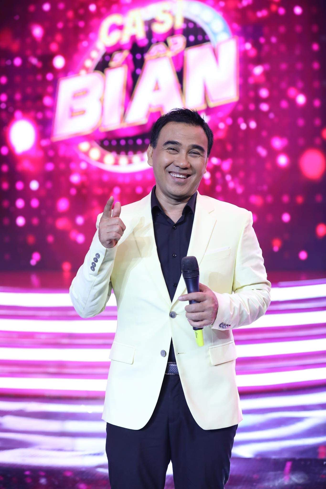 Phó Chủ tịch Hội điện ảnh Việt Nam và vợ đại gia: 20 năm mặn nồng, sống trong biệt thự đắt đỏ ở TP.HCM- Ảnh 2.