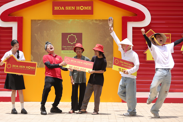 Từ nhà máy tôn thép đến ‘ông lớn’ sở hữu hệ thống Siêu thị Vật liệu xây dựng và Nội thất lớn nhất Việt Nam: Cách tạo nên sự khác biệt của Tập đoàn Hoa Sen- Ảnh 3. Từ nhà máy tôn thép đến ‘ông lớn’ sở hữu hệ thống Siêu thị Vật liệu xây dựng và Nội thất lớn nhất Việt Nam: Cách tạo nên sự khác biệt của Tập đoàn Hoa Sen- Ảnh 3.