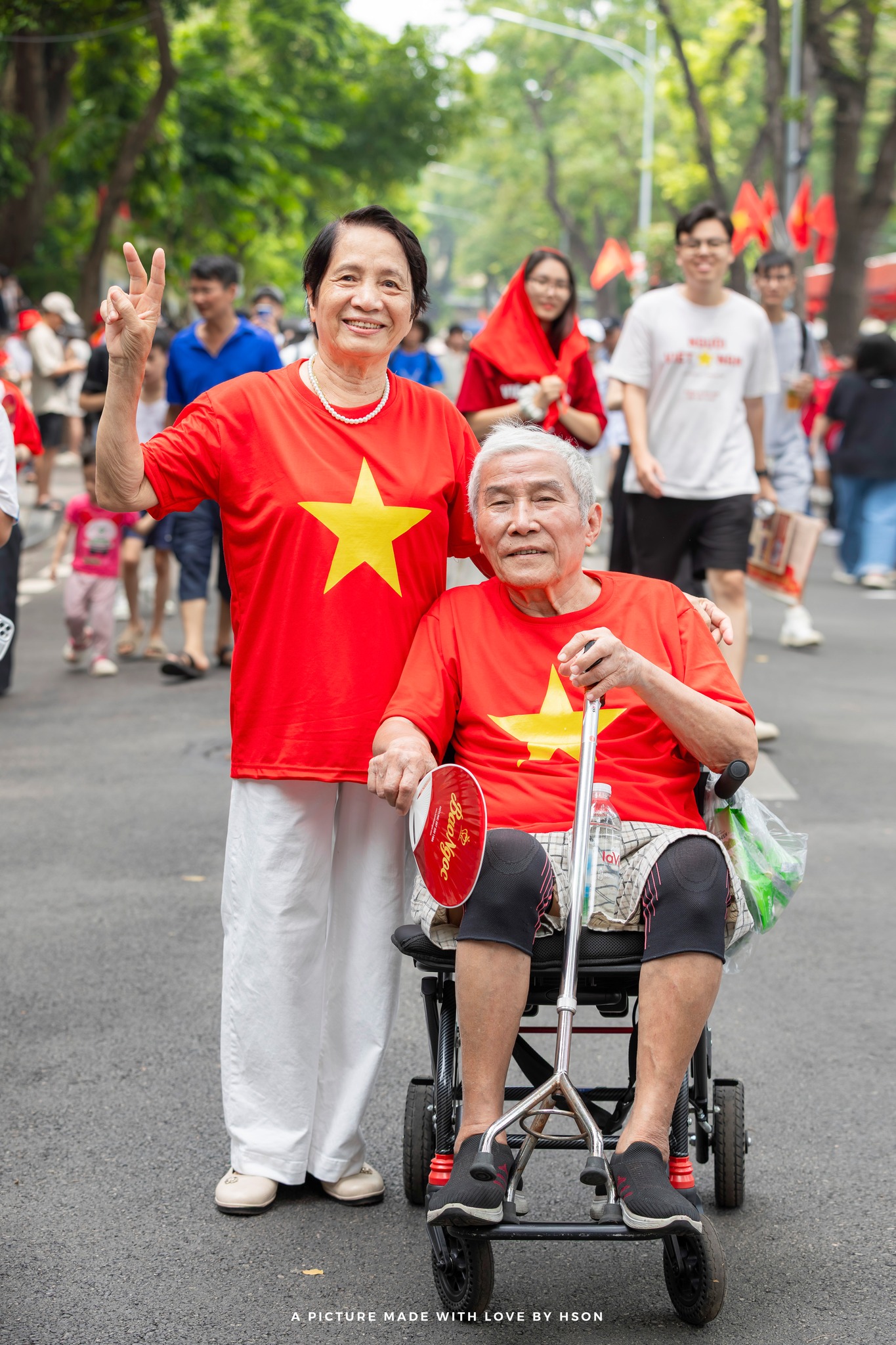 Khi những "em bé" năm xưa trở lại Quảng trường Ba Đình lịch sử- Ảnh 3. Khi những "em bé" năm xưa trở lại Quảng trường Ba Đình lịch sử- Ảnh 3.