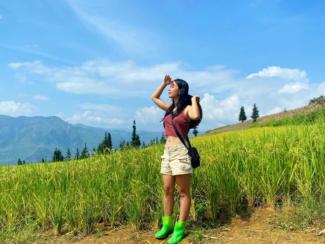 Thảo nguyên rộng lớn ngay vùng núi phía Bắc, cách Hà Nội 400km: Du khách nhận xét "như Châu Âu thu nhỏ"- Ảnh 7. Thảo nguyên rộng lớn ngay vùng núi phía Bắc, cách Hà Nội 400km: Du khách nhận xét "như Châu Âu thu nhỏ"- Ảnh 7.