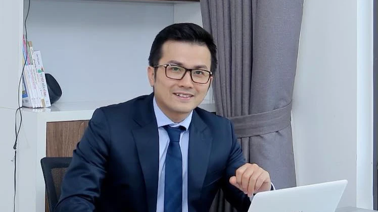 Giáo sư Việt 41 tuổi lọt top 10.000 nhà khoa học hàng đầu thế giới 2025: Từng giảng dạy ở ĐH Johns Hopkins, đẹp trai "vạn người mê"- Ảnh 2. Giáo sư Việt 41 tuổi lọt top 10.000 nhà khoa học hàng đầu thế giới 2025: Từng giảng dạy ở ĐH Johns Hopkins, đẹp trai "vạn người mê"- Ảnh 2.