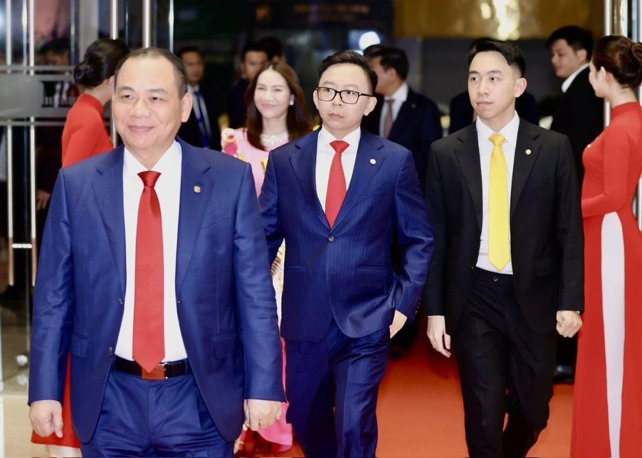 Làn sóng F2 “hiếm có, khó tìm” của tỷ phú Việt: Người SN 2001 vào top giàu nhất sàn chứng khoán, người kế thừa ông Phạm Nhật Vượng giữ vị trí quan trọng ở hệ sinh thái tỷ đô- Ảnh 4. Làn sóng F2 “hiếm có, khó tìm” của tỷ phú Việt: Người SN 2001 vào top giàu nhất sàn chứng khoán, người kế thừa ông Phạm Nhật Vượng giữ vị trí quan trọng ở hệ sinh thái tỷ đô- Ảnh 4.