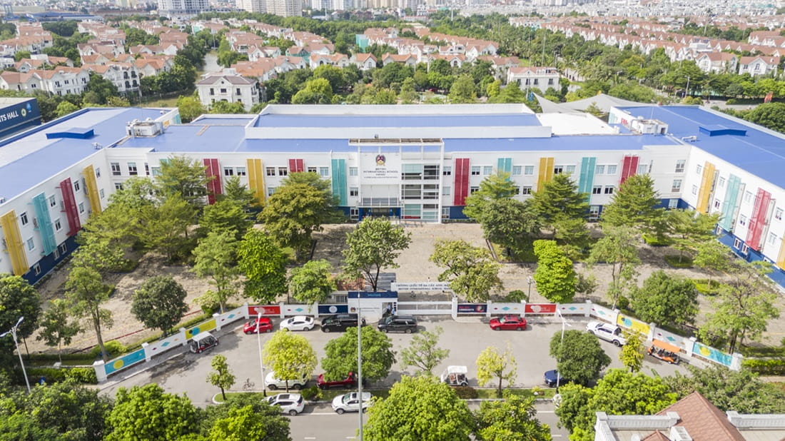 1 trường quốc tế đa cấp học phí gần 1 tỷ đồng/năm là "nơi gửi vàng" của hàng loạt người nổi tiếng, con trai tỷ phú Phạm Nhật Vượng từng theo học- Ảnh 1. 1 trường quốc tế đa cấp học phí gần 1 tỷ đồng/năm là "nơi gửi vàng" của hàng loạt người nổi tiếng, con trai tỷ phú Phạm Nhật Vượng từng theo học- Ảnh 1.