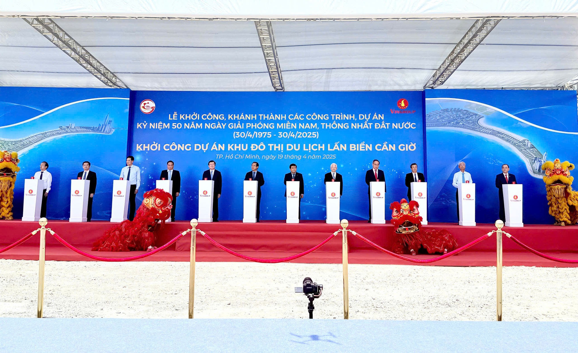 DA Cần Giờ 3 mặt giáp biển của Vingroup: Đầu tư 3.200 tỷ đồng xây luồng tạm dài 29.000m để chuyển nguyên vật liệu, tàu 22.000 tấn và tàu 5.000 tấn  có thể chạy cùng lúc- Ảnh 1.