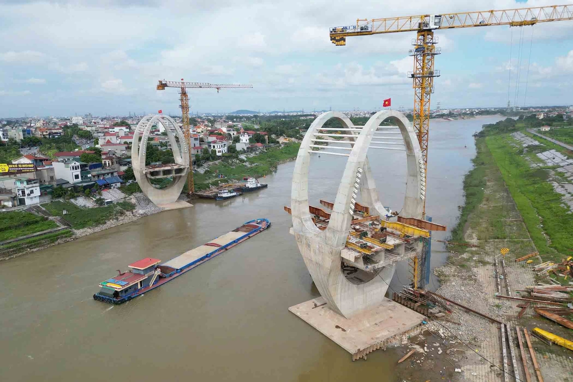 Tin vui tại cây cầu "Giao duyên" 1.800 tỷ đồng thay thế cầu Đuống 123 năm tuổi: DN nào đứng sau?- Ảnh 5. Tin vui tại cây cầu "Giao duyên" 1.800 tỷ đồng thay thế cầu Đuống 123 năm tuổi: DN nào đứng sau?- Ảnh 5.