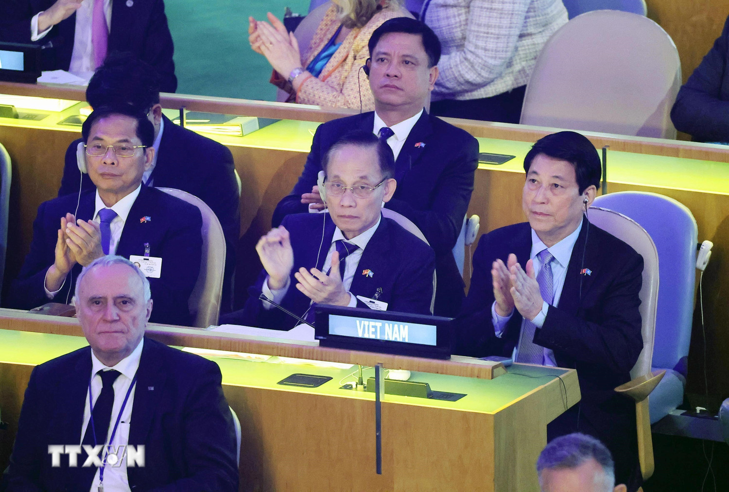 Tổng thống Trump phát biểu tại Liên hợp quốc, nhắc đến thoả thuận thuế quan với Việt Nam- Ảnh 1. Tổng thống Trump phát biểu tại Liên hợp quốc, nhắc đến thoả thuận thuế quan với Việt Nam- Ảnh 1.
