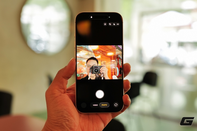 Mở hộp iPhone 17 Pro và iPhone 17 Pro Max chính hãng: Màu cam nổi bật, màu bạc tinh tế, chọn màu nào bây giờ?- Ảnh 26. Mở hộp iPhone 17 Pro và iPhone 17 Pro Max chính hãng: Màu cam nổi bật, màu bạc tinh tế, chọn màu nào bây giờ?- Ảnh 26.