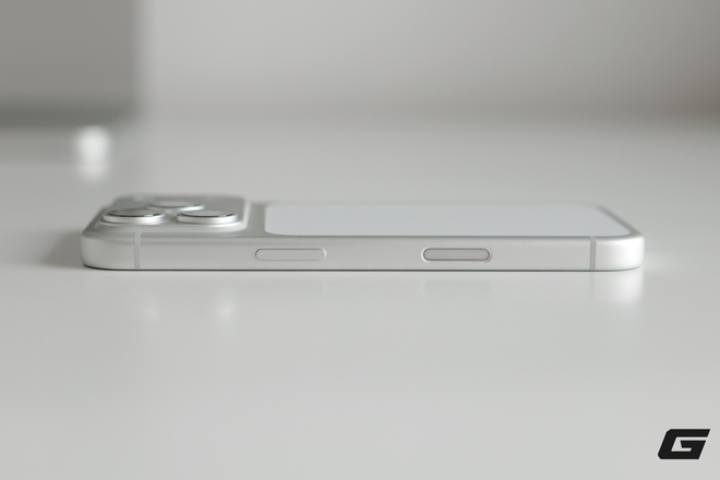 Mở hộp iPhone 17 Pro và iPhone 17 Pro Max chính hãng: Màu cam nổi bật, màu bạc tinh tế, chọn màu nào bây giờ?- Ảnh 31. Mở hộp iPhone 17 Pro và iPhone 17 Pro Max chính hãng: Màu cam nổi bật, màu bạc tinh tế, chọn màu nào bây giờ?- Ảnh 31.