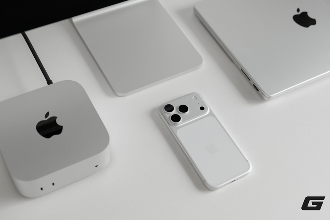 Mở hộp iPhone 17 Pro và iPhone 17 Pro Max chính hãng: Màu cam nổi bật, màu bạc tinh tế, chọn màu nào bây giờ?- Ảnh 10. Mở hộp iPhone 17 Pro và iPhone 17 Pro Max chính hãng: Màu cam nổi bật, màu bạc tinh tế, chọn màu nào bây giờ?- Ảnh 10.