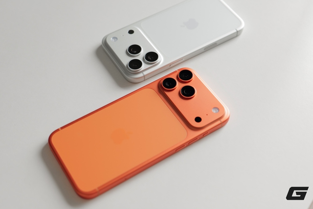 Mở hộp iPhone 17 Pro và iPhone 17 Pro Max chính hãng: Màu cam nổi bật, màu bạc tinh tế, chọn màu nào bây giờ?- Ảnh 23. Mở hộp iPhone 17 Pro và iPhone 17 Pro Max chính hãng: Màu cam nổi bật, màu bạc tinh tế, chọn màu nào bây giờ?- Ảnh 23.