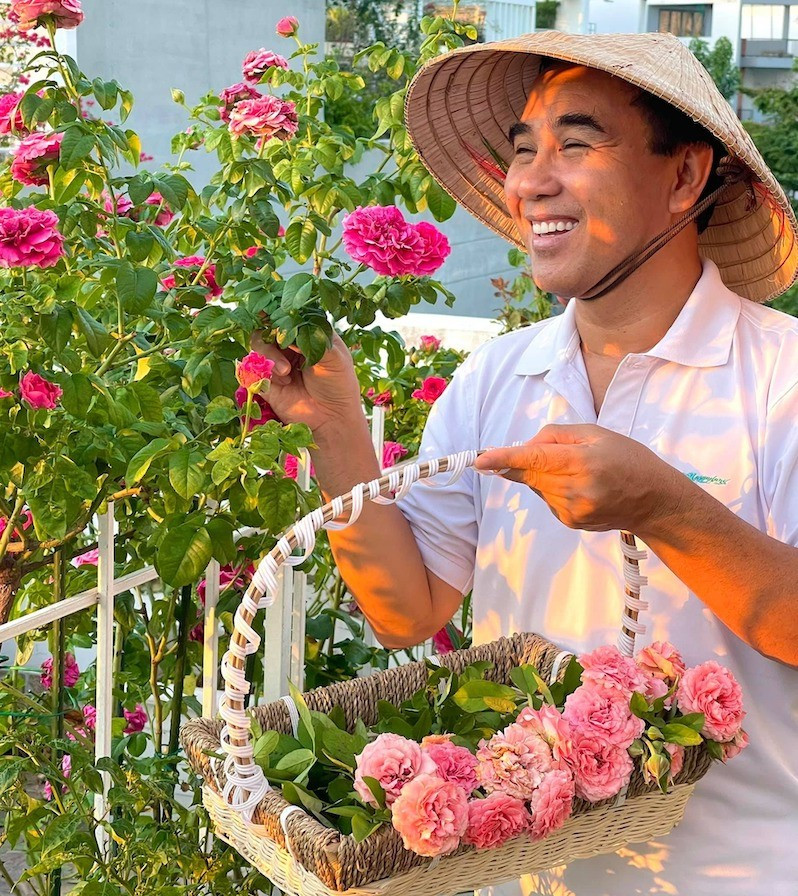 Phó Chủ tịch Hội điện ảnh Việt Nam và vợ đại gia: 20 năm mặn nồng, sống trong biệt thự đắt đỏ ở TP.HCM- Ảnh 9.