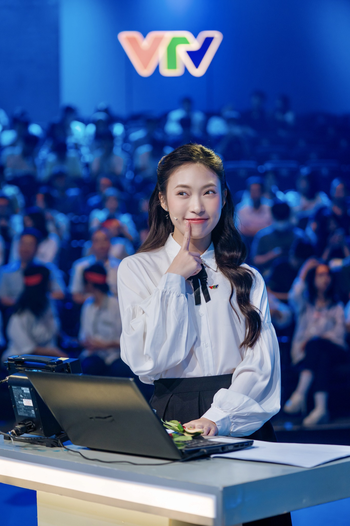 Ai sướng như Khánh Vy!- Ảnh 1. Ai sướng như Khánh Vy!- Ảnh 1.