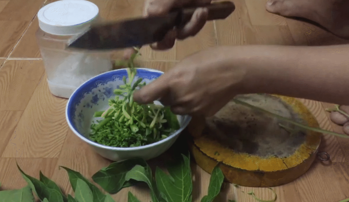 Đặc sản Đắk Lắk vừa đắng vừa chát nhưng "Gia đình Haha" lại tấm tắc khen ngon, Giao Heo cũng từng khẳng định: Hương vị không thể tìm thấy ở bất cứ đâu!- Ảnh 13. Đặc sản Đắk Lắk vừa đắng vừa chát nhưng "Gia đình Haha" lại tấm tắc khen ngon, Giao Heo cũng từng khẳng định: Hương vị không thể tìm thấy ở bất cứ đâu!- Ảnh 13.