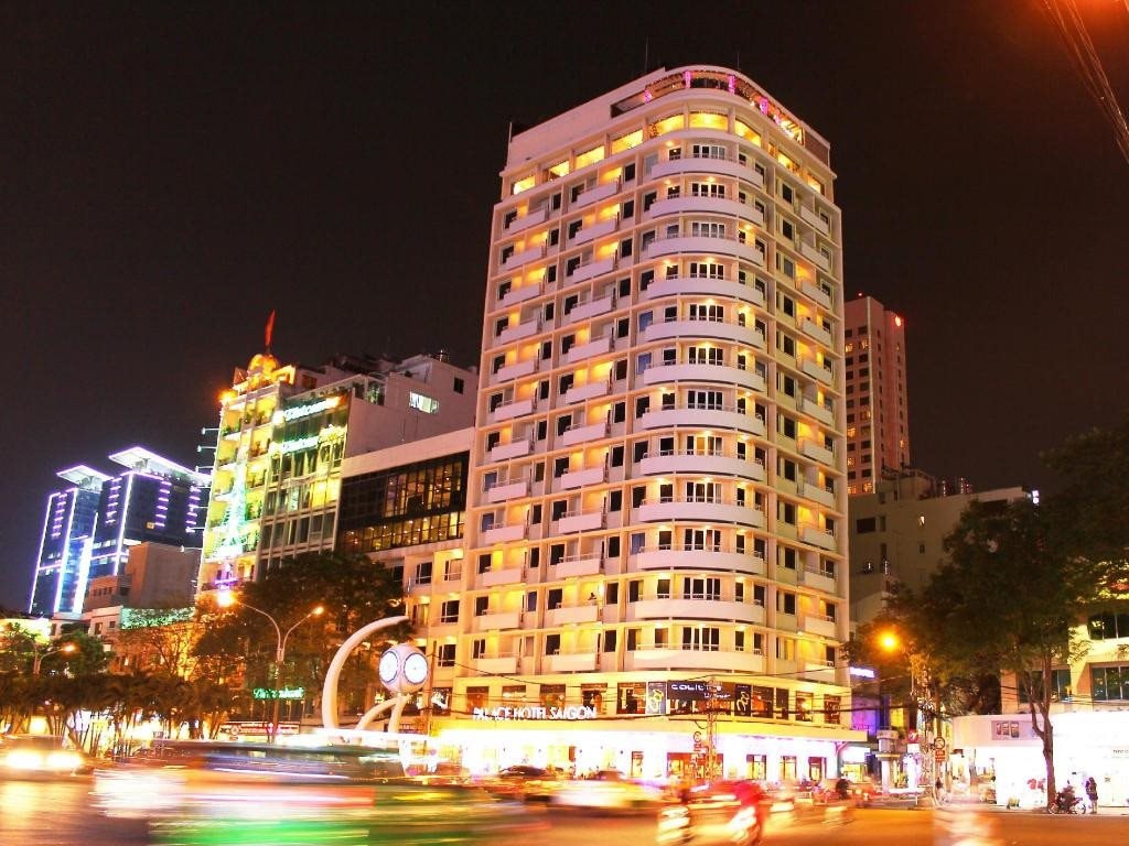 DN liên quan Trương Mỹ Lan nắm trong tay loạt khách sạn đắc địa bậc nhất Hà Nội và Tp.HCM đã lỗ luỹ kế 3.100 tỷ, “gánh” khoản nợ 9.000 tỷ đồng- Ảnh 1. DN liên quan Trương Mỹ Lan nắm trong tay loạt khách sạn đắc địa bậc nhất Hà Nội và Tp.HCM đã lỗ luỹ kế 3.100 tỷ, “gánh” khoản nợ 9.000 tỷ đồng- Ảnh 1.