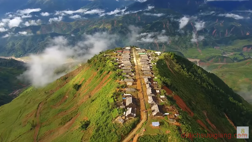 Đỉnh núi trong "Top 10 cao nhất Việt Nam", thuộc Hoàng Liên Sơn: Vừa có bé 5 tuổi chinh phục thành công- Ảnh 11. Đỉnh núi trong