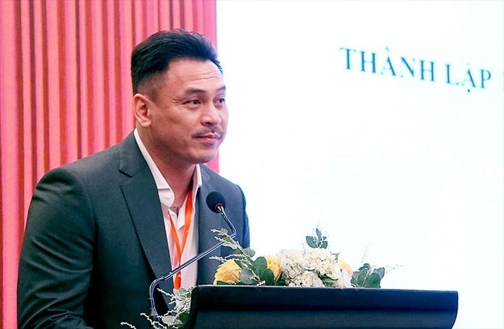 Chủ tịch Liên đoàn Quyền Anh Việt Nam Lưu Tú Bảo mất liên lạc 7 tháng khi sang Mỹ: Doanh nghiệp liên quan đồng loạt có biến- Ảnh 1.