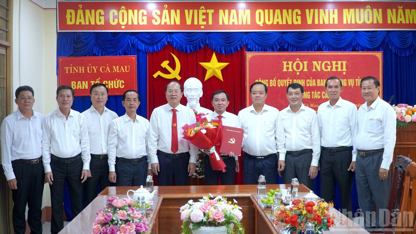 Điều động, bổ nhiệm, bầu nhân sự ở 6 tỉnh, thành- Ảnh 6. Điều động, bổ nhiệm, bầu nhân sự ở 6 tỉnh, thành- Ảnh 6.