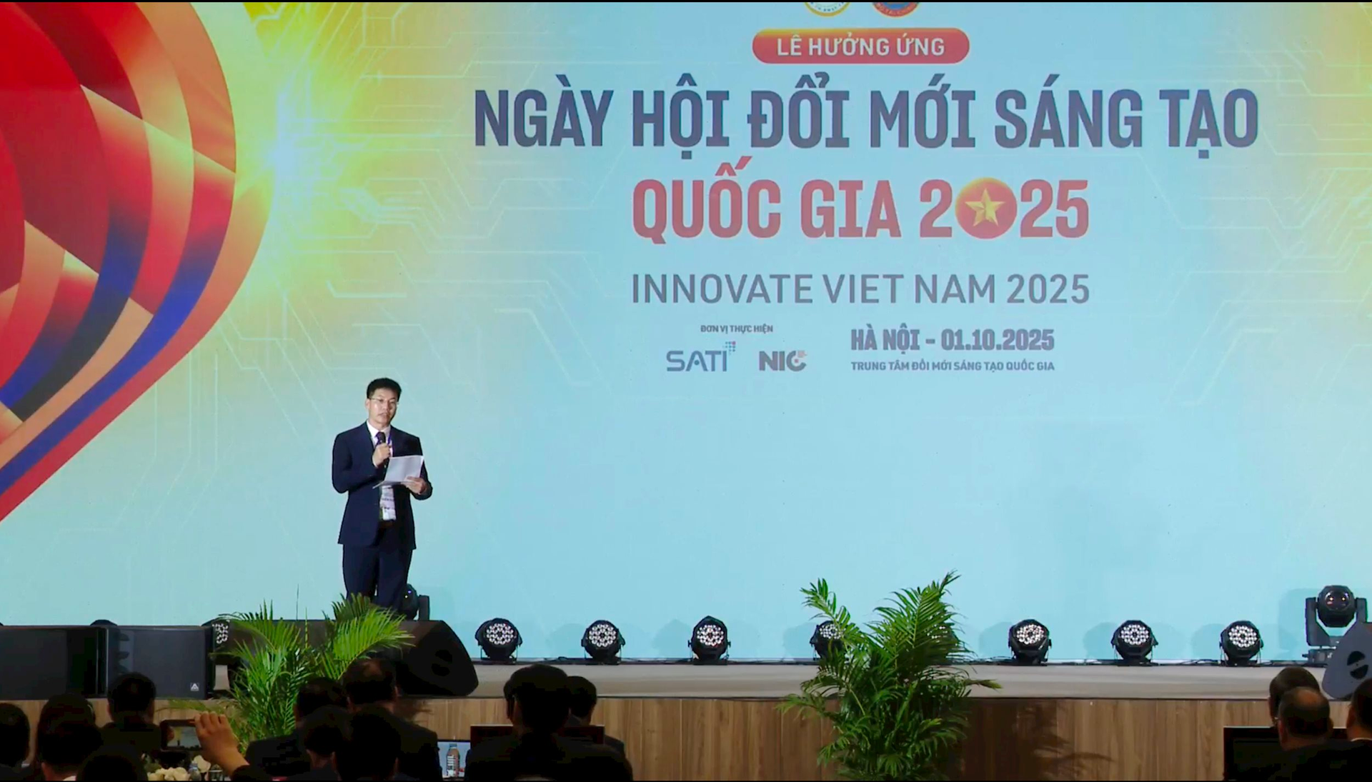 Hùng Trần Got It: "Nếu 3 năm trước, kĩ sư phần mềm còn là nghề rất hot thì bây giờ các bạn sinh viên mới tốt nghiệp chưa chắc đã xin được việc"- Ảnh 2. Hùng Trần Got It: "Nếu 3 năm trước, kĩ sư phần mềm còn là nghề rất hot thì bây giờ các bạn sinh viên mới tốt nghiệp chưa chắc đã xin được việc"- Ảnh 2.