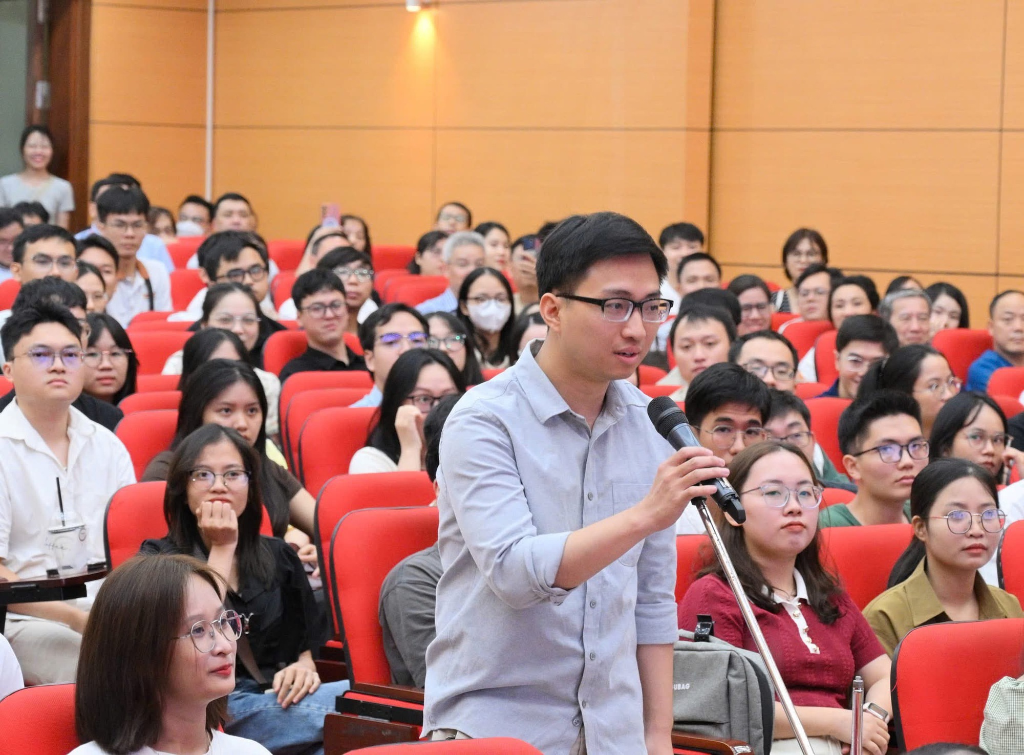 1 nhóm đối tượng được Giám đốc Bệnh viện ĐH Y Hà Nội đề xuất miễn học phí, thậm chí đi học còn được trả tiền- Ảnh 2. 1 nhóm đối tượng được Giám đốc Bệnh viện ĐH Y Hà Nội đề xuất miễn học phí, thậm chí đi học còn được trả tiền- Ảnh 2.