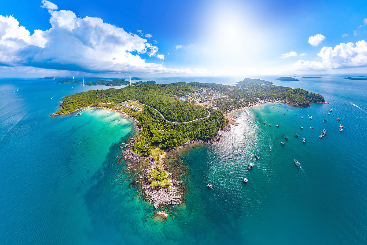 photo-1761895516413 photo-1761895516413