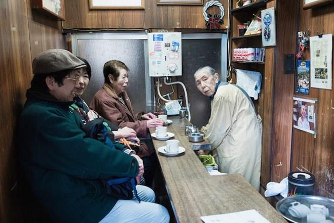 "Tôi đã làm việc chăm chỉ cả đời nhưng con cái không muốn tiếp quản cơ nghiệp": Tiếng than giữa cuộc “khủng hoảng người thừa kế” Nhật Bản và cơ hội mới ở nền kinh tế có tiếng "bảo thủ"- Ảnh 1.