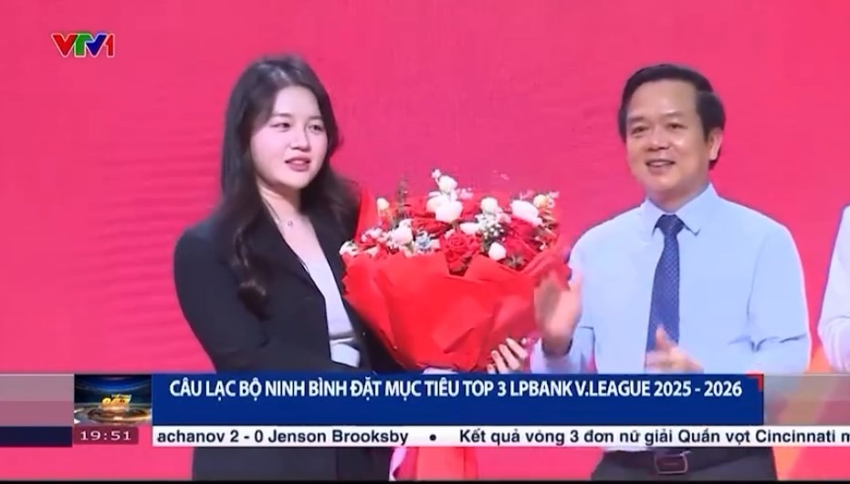 Sắc vóc tân chủ tịch sinh năm 2001 quê Ninh Bình- Ảnh 1.