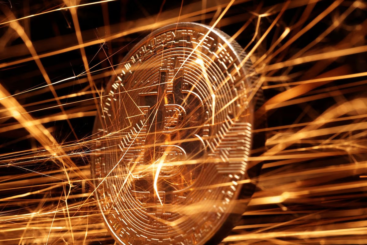 Bitcoin vượt mốc 125.000 USD, nhiều người 'cháy tài khoản'- Ảnh 1. Bitcoin vượt mốc 125.000 USD, nhiều người 'cháy tài khoản'- Ảnh 1.