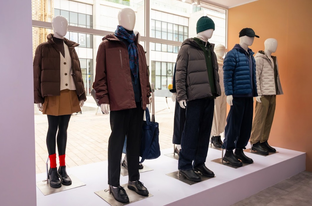 UNIQLO có thông báo mới tại Việt Nam- Ảnh 5. UNIQLO có thông báo mới tại Việt Nam- Ảnh 5.
