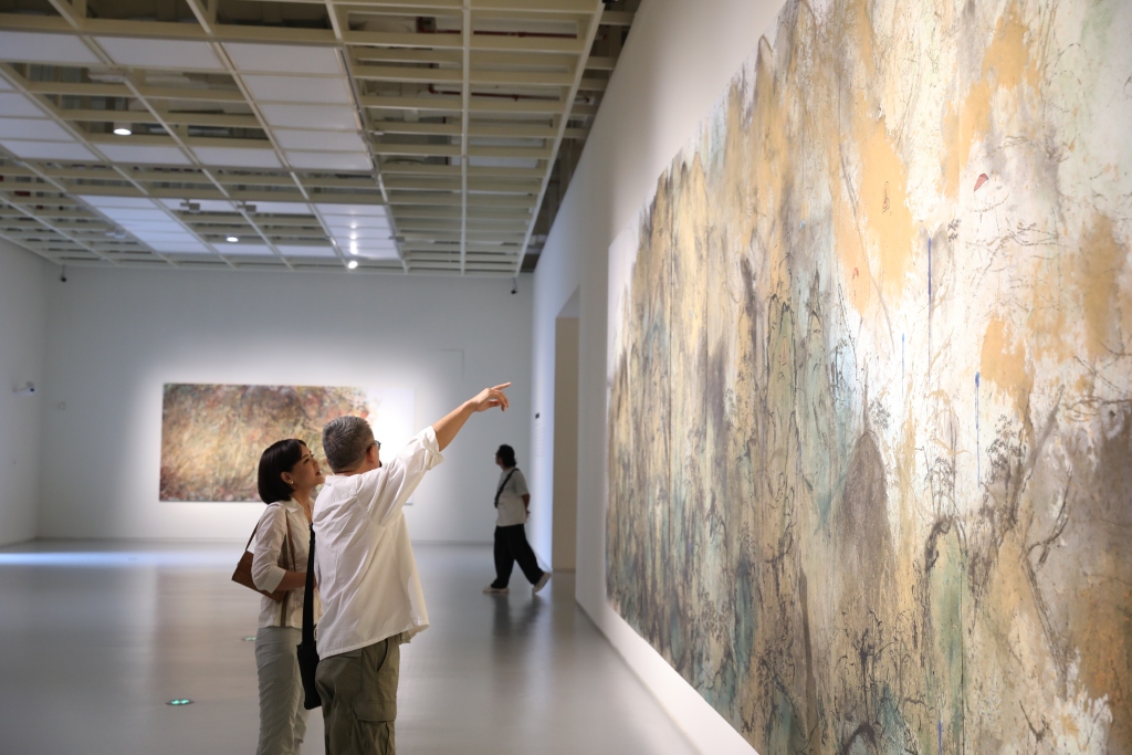 Nam nghệ sĩ bán nhà lên núi “ở ẩn”, cùng vợ xây biệt thự dưỡng già 500m2: “Có chút tiền là phải đi ngay, không muốn ở thành phố nữa”- Ảnh 12.