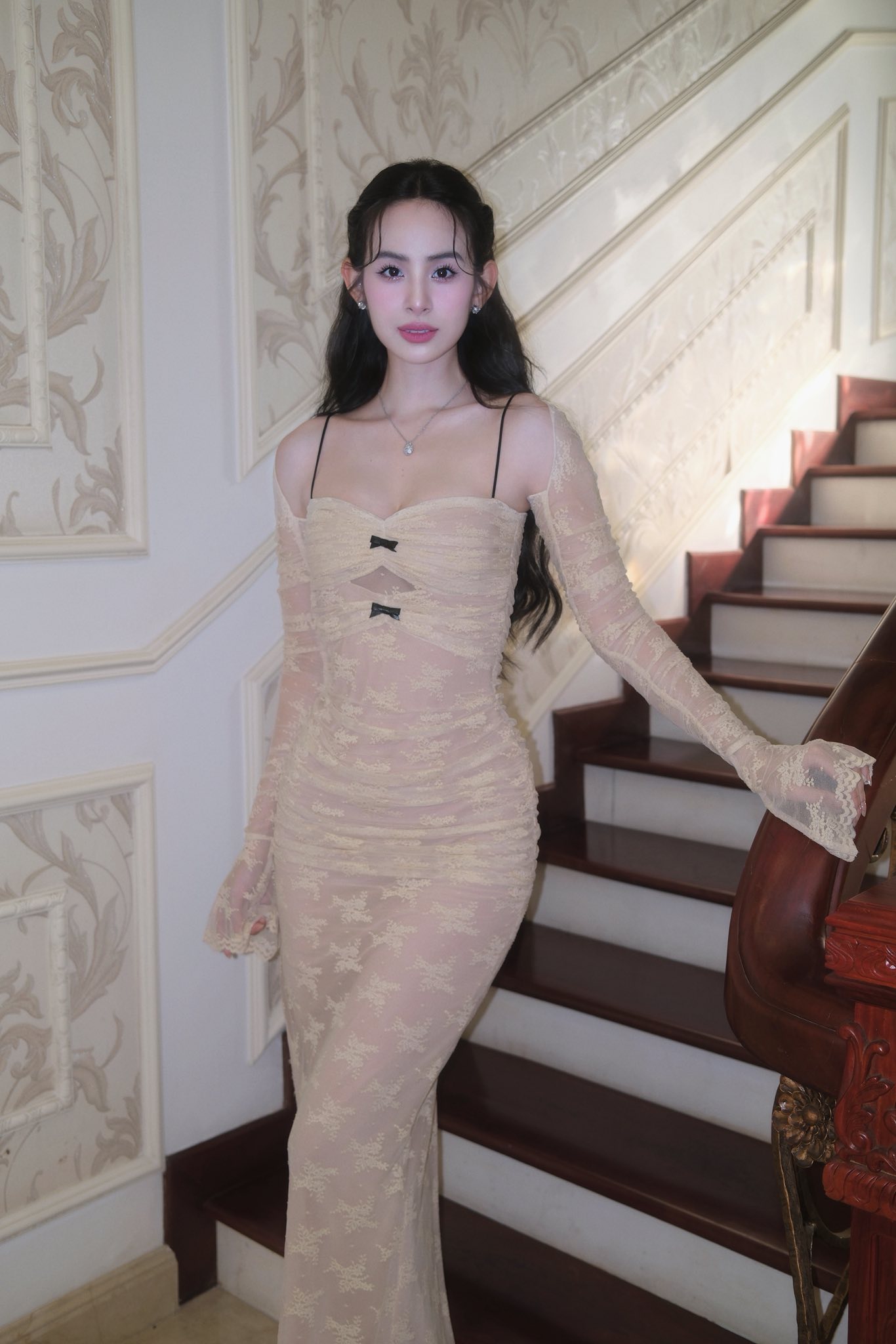 Bên trong biệt thự xa hoa Hương Liên sống trước khi về làm dâu cựu Chủ tịch tập đoàn- Ảnh 8.