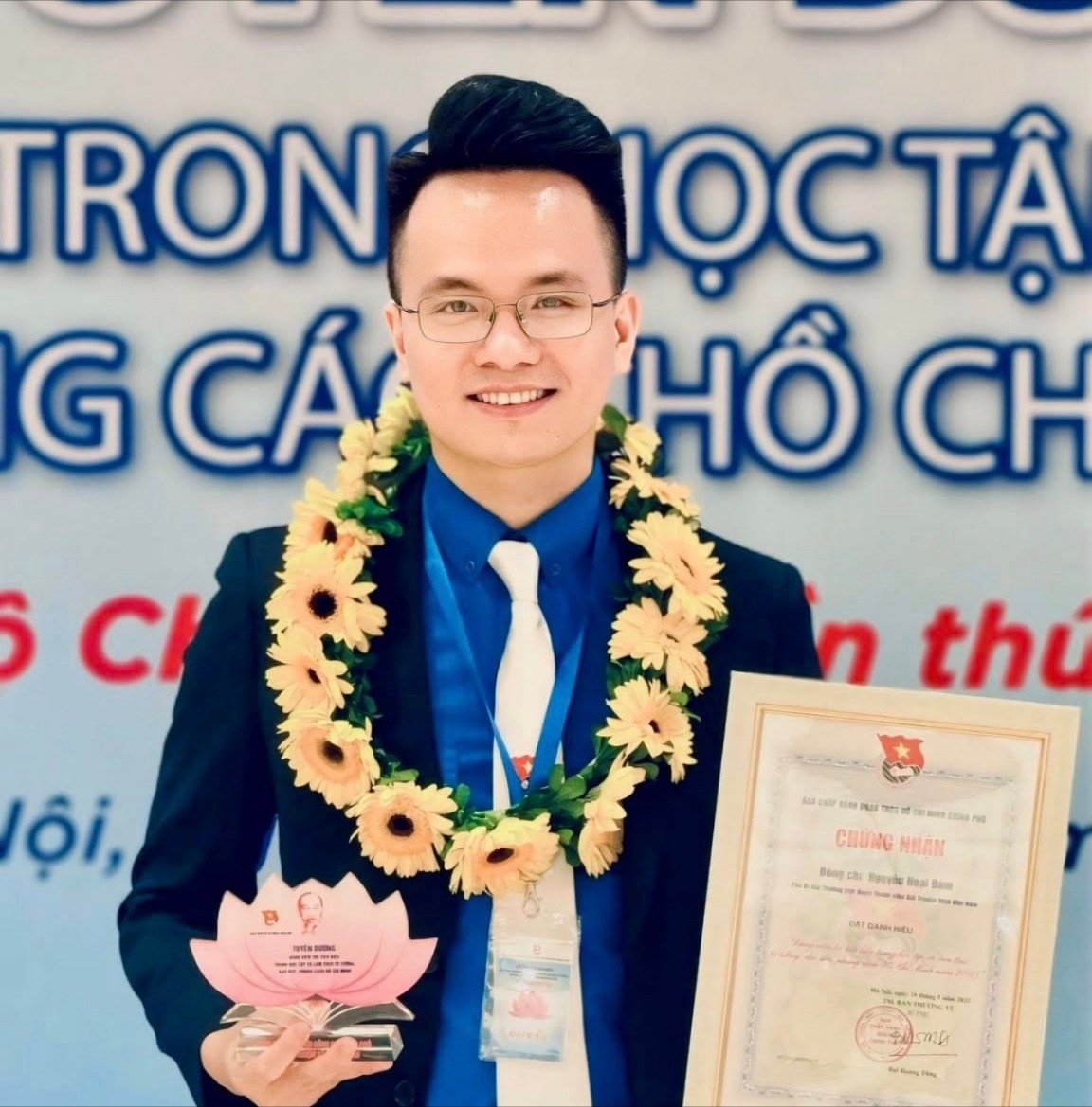 Từ 'nhà leo núi' Olympia đến 'thủ lĩnh' thanh niên Đài truyền hình Việt Nam- Ảnh 3. Từ 'nhà leo núi' Olympia đến 'thủ lĩnh' thanh niên Đài truyền hình Việt Nam- Ảnh 3.