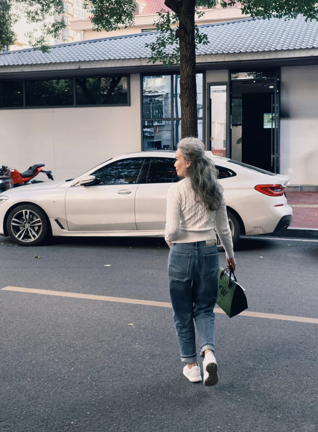 58 tuổi tôi mới dám "lọc bạn" để sống nhẹ đầu, học cách dọn dẹp quan hệ quan trọng không kém dọn nhà trước Tết- Ảnh 6. 58 tuổi tôi mới dám "lọc bạn" để sống nhẹ đầu, học cách dọn dẹp quan hệ quan trọng không kém dọn nhà trước Tết- Ảnh 6.