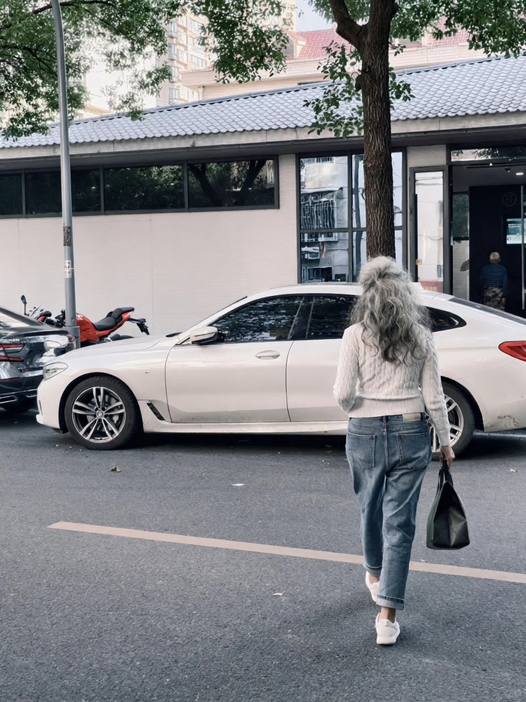 58 tuổi tôi mới dám "lọc bạn" để sống nhẹ đầu, học cách dọn dẹp quan hệ quan trọng không kém dọn nhà trước Tết- Ảnh 5. 58 tuổi tôi mới dám "lọc bạn" để sống nhẹ đầu, học cách dọn dẹp quan hệ quan trọng không kém dọn nhà trước Tết- Ảnh 5.