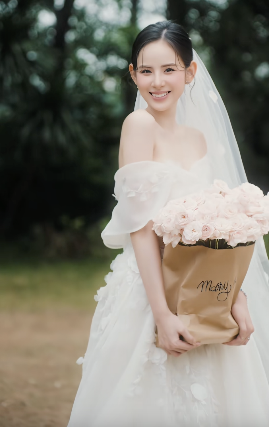 Thêm 1 mỹ nhân Việt công khai ảnh cưới với thiếu gia tập đoàn lớn!- Ảnh 4.