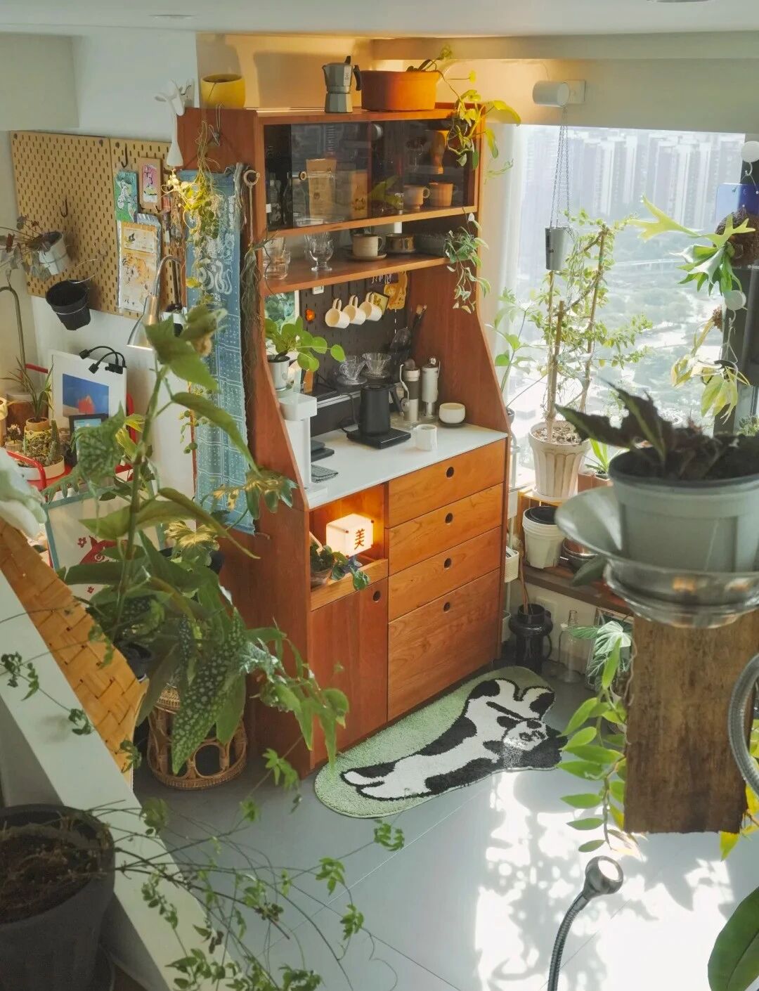 Đây là căn nhà nhiều đồ dùng nhưng gọn nhất mà tôi từng thấy- Ảnh 15.