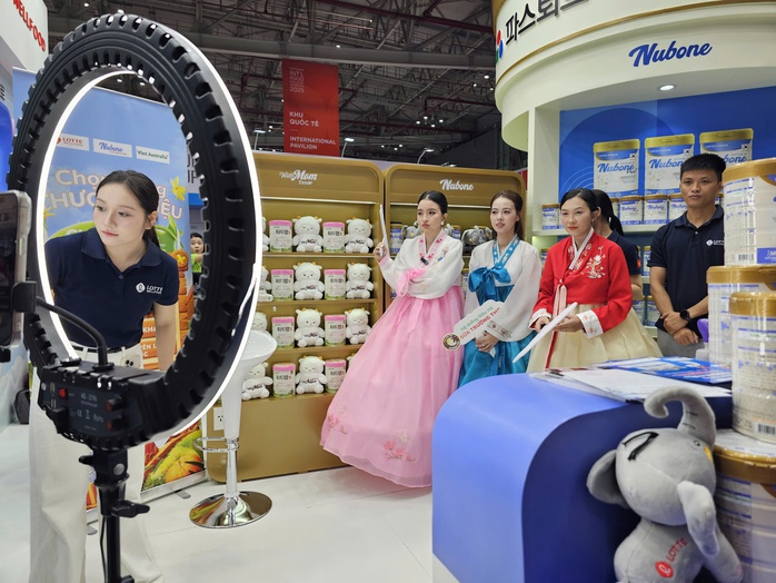 Bán hàng online ra thế giới- Ảnh 1.