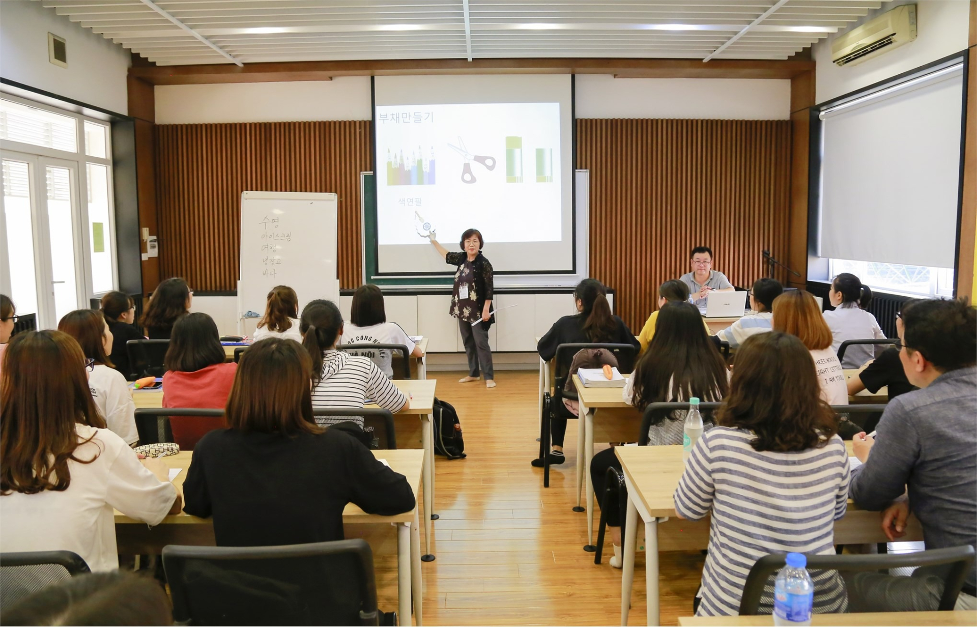 Ngôi trường 127 năm tuổi vừa từ trường đại học lên đại học, đào tạo đa ngành, chất lượng hàng đầu- Ảnh 3.