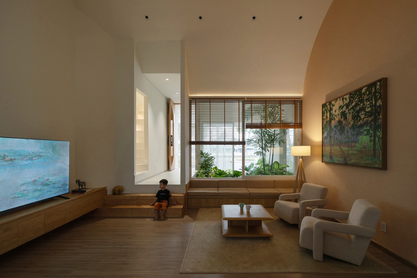 Ngôi nhà có thiết kế mái như ống khói để lấy sáng- Ảnh 8.