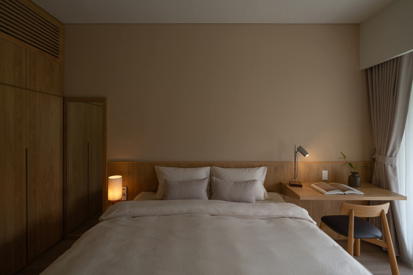 Ngôi nhà có thiết kế mái như ống khói để lấy sáng- Ảnh 15.