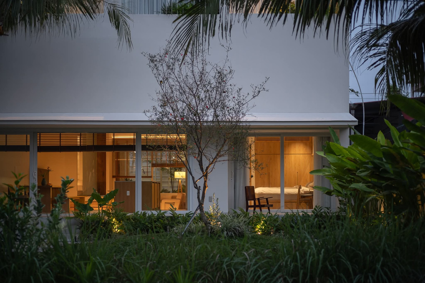 Ngôi nhà có thiết kế mái như ống khói để lấy sáng- Ảnh 20.