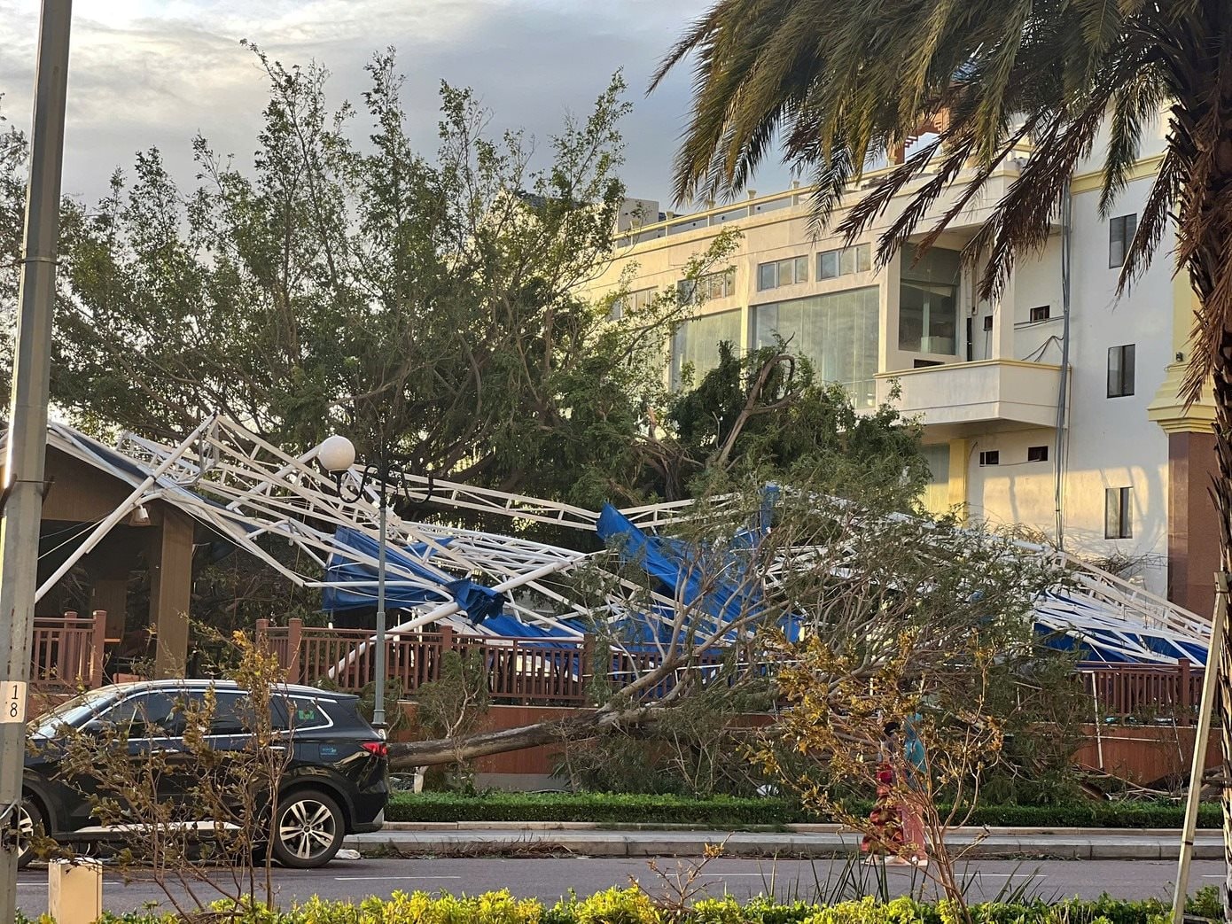 Bão số 13 tàn phá Gia Lai, nông trường chuối của Bầu Đức ra sao?- Ảnh 1.