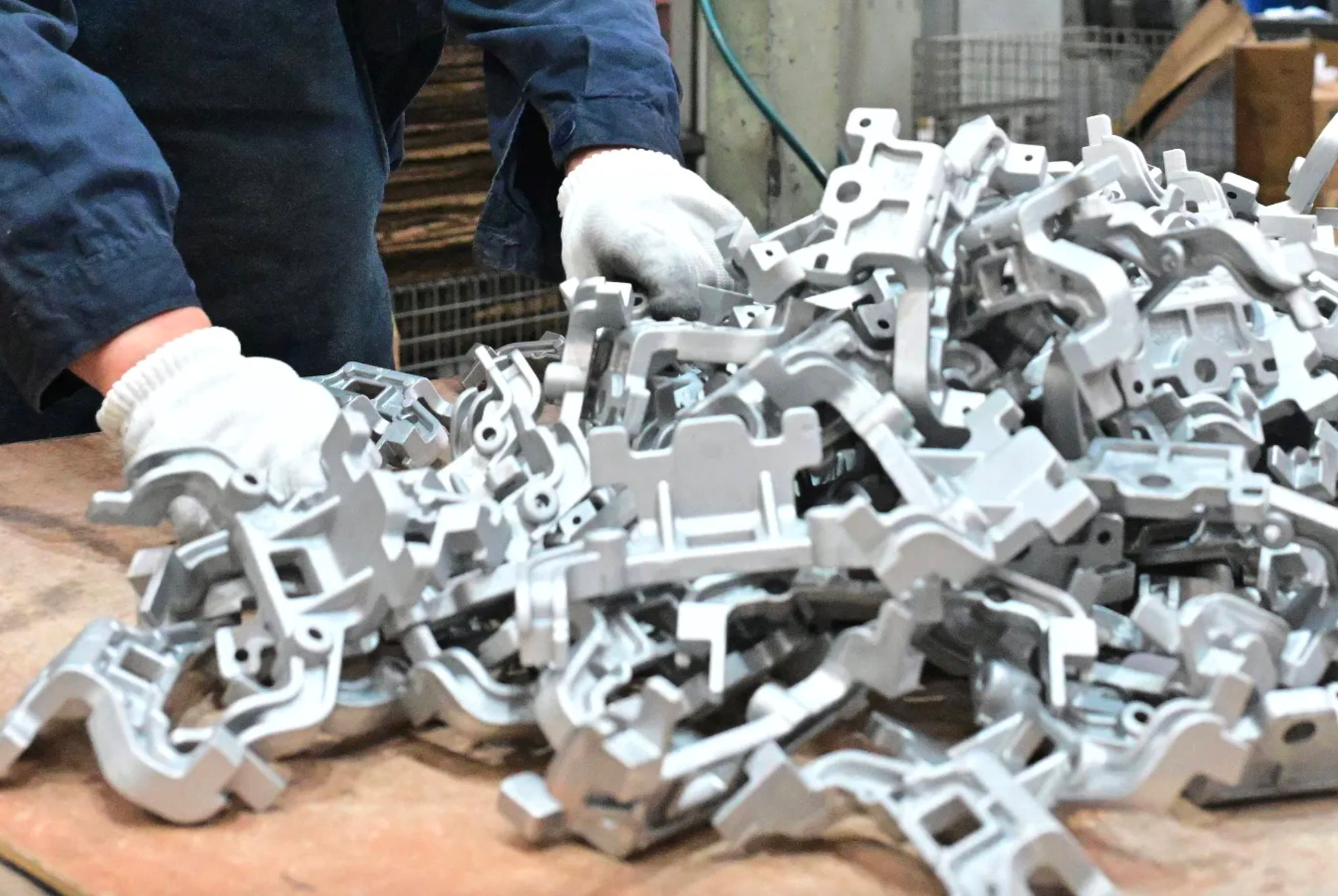 Giới doanh nghiệp EU thừa nhận sự thật đắng lòng: Hàng Trung Quốc vừa rẻ, chất lượng lại rất tốt, một ngành từng là niềm tự hào của EU đang bị 'bào mòn' nghiêm trọng- Ảnh 1. Giới doanh nghiệp EU thừa nhận sự thật đắng lòng: Hàng Trung Quốc vừa rẻ, chất lượng lại rất tốt, một ngành từng là niềm tự hào của EU đang bị 'bào mòn' nghiêm trọng- Ảnh 1.